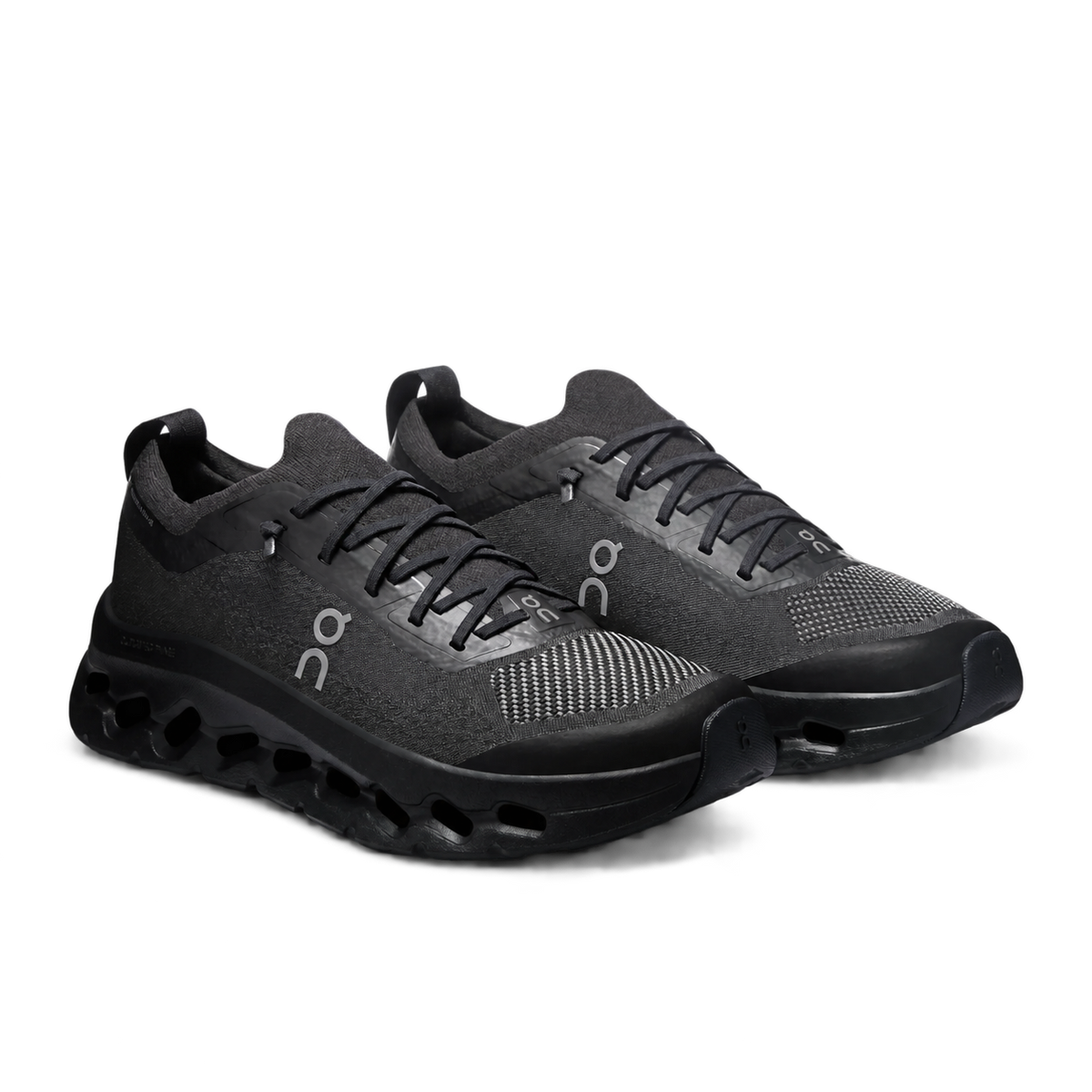Cloudtilt Moon Women in Black / Black
